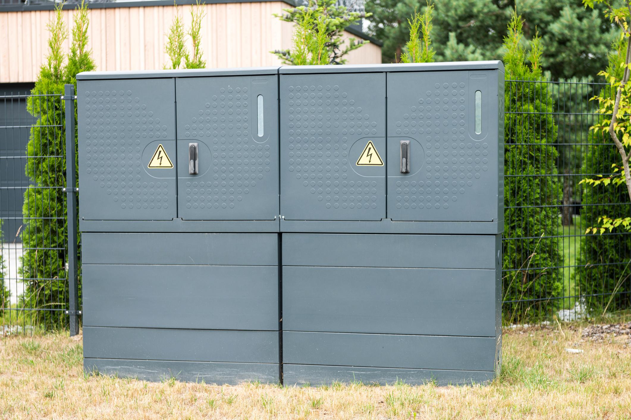 キュービクルとは?高圧受電設備としての役割や導入メリット、注意点を徹底解説!